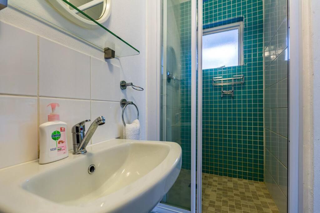 Star Fish Kalk Bay Apartment
